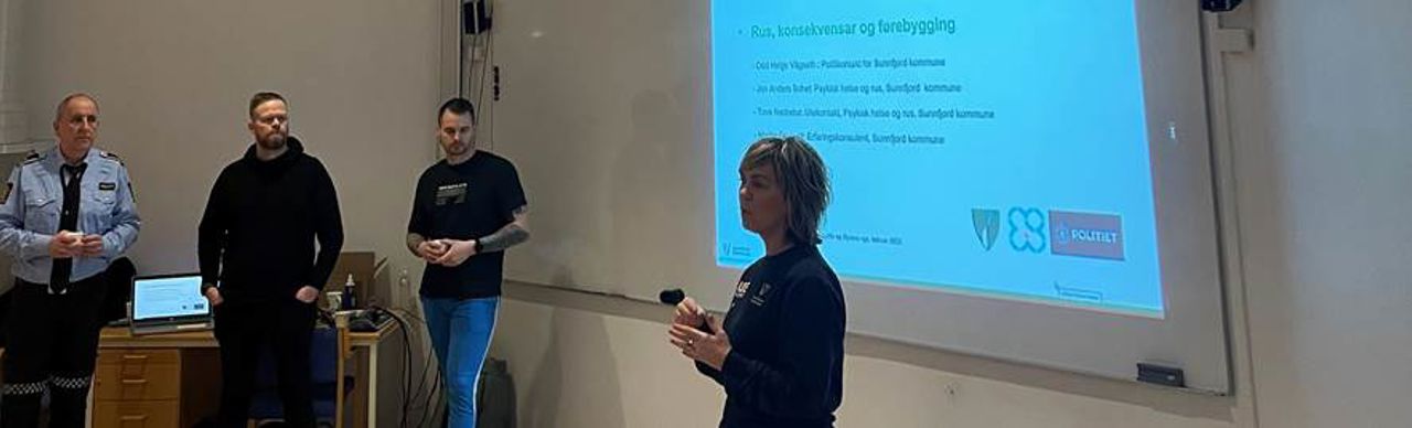 Bilde av Jon Anders Schei, Psykisk helse og rus, Tove Nedrebø, Utekontakt, Martin, Erfaringskonsulent alle frå Sunnfjord kommune og Odd Helge Vågseth, Politikontakt for Sunnfjord kommune   