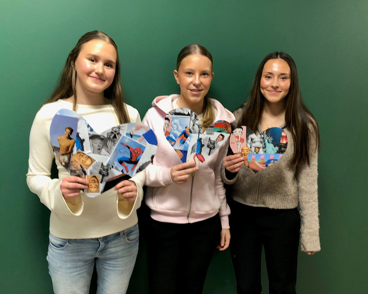 Foto med tre jenter (x).jpg