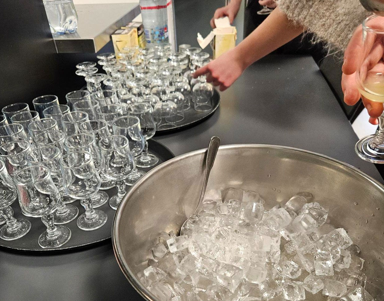 RM 03 is og glas (x).jpg