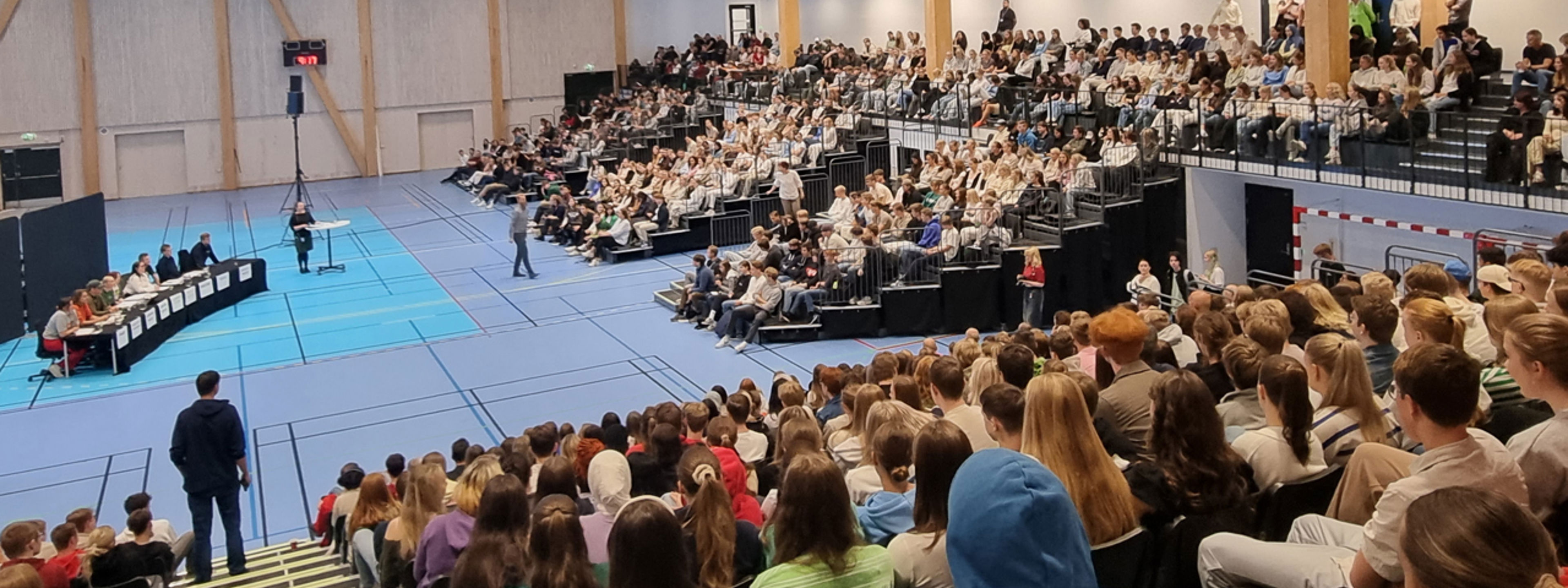 Frå valdebatt ved Førde vidaregåande skule fredag 1. september 2023