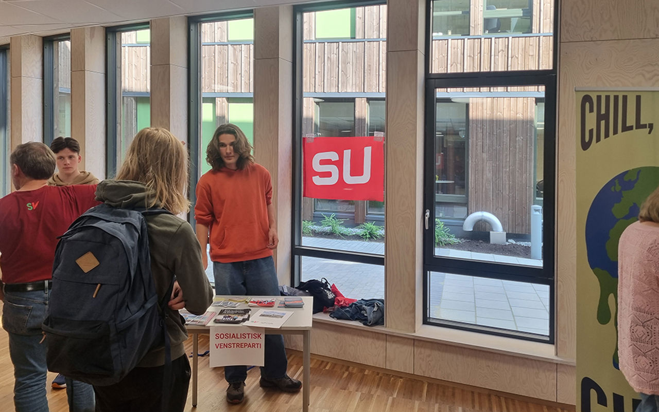 Frå standen til SV, etter debatten.